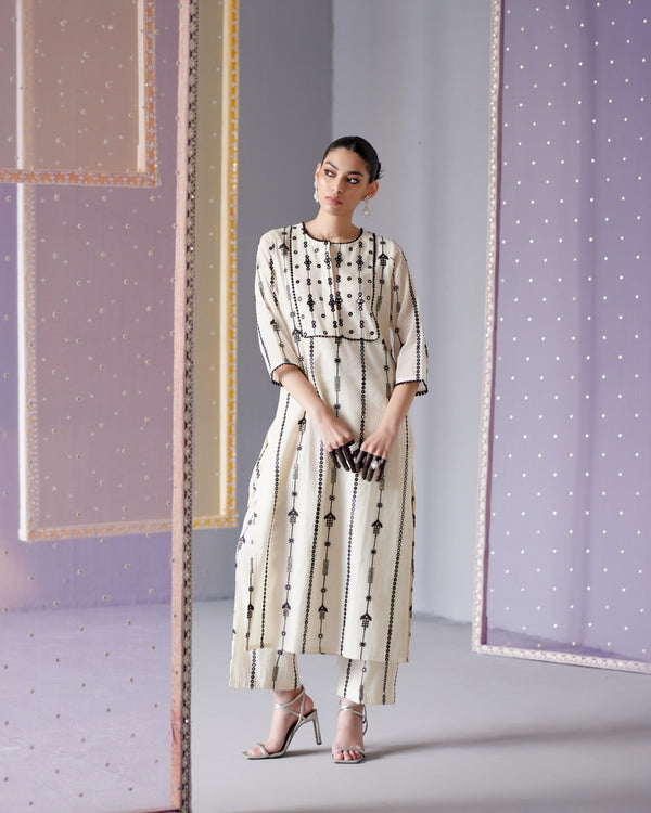 Black & White Center Circle Yoke Kurta with Criss Cross Embroidery